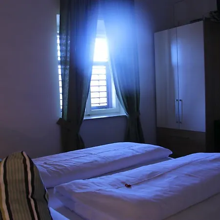 Hotel Garni Brunnenhof à Caldaro Extérieur photo